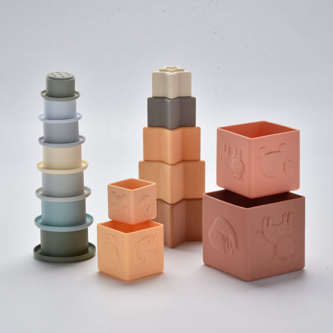 Safari Stacking Cubes