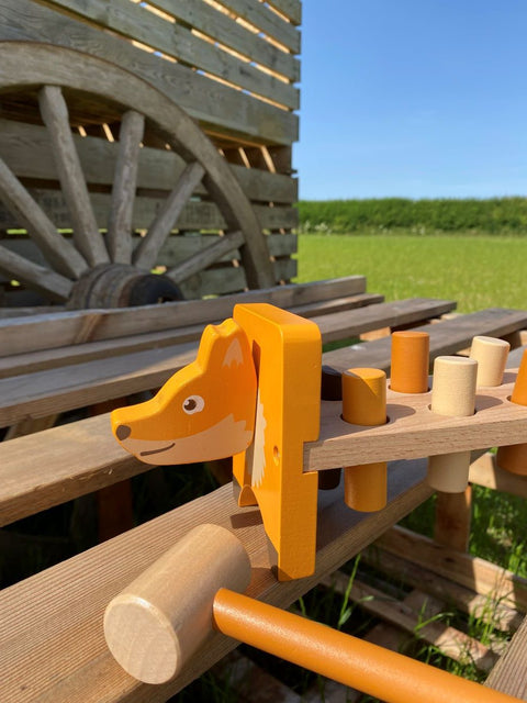 Woodland Fox Hammer Bench