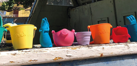 Scrunch beach and bath toys