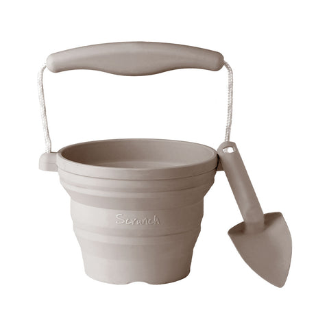 Scrunch Seedling Pot and Trowel Set